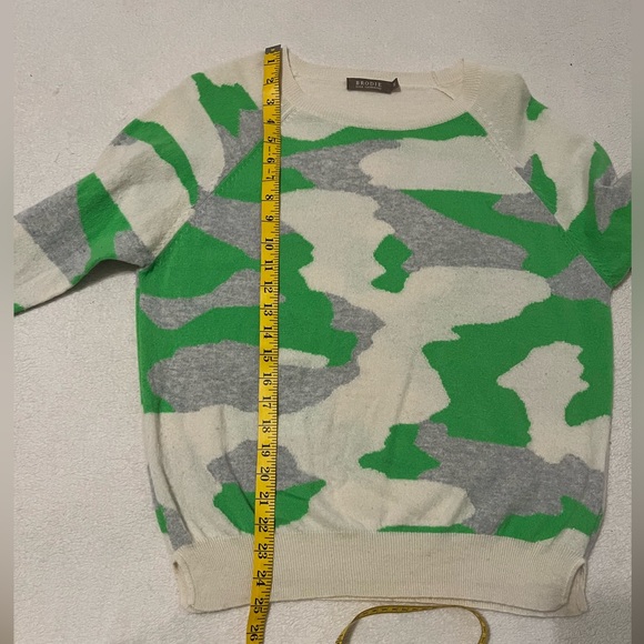 Brodie Cashmere Camo Sweater Size M Womens - Picture 5 of 6